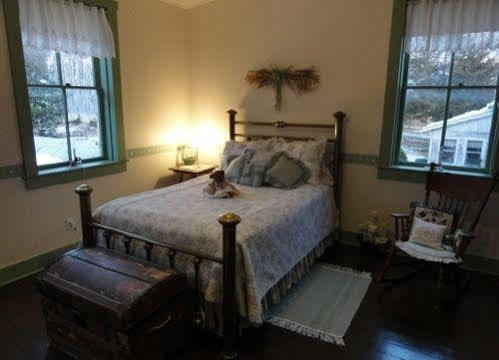 Corner George Inn Bed & Breakfast (Adults Only) Maeystown エクステリア 写真